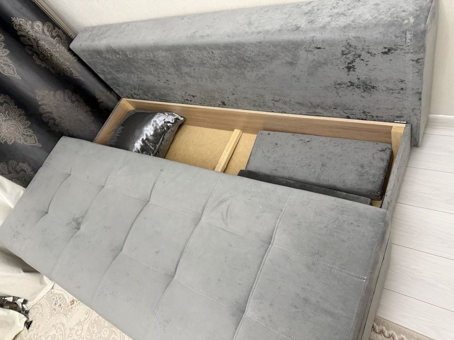 СРОЧНО продаю диван.