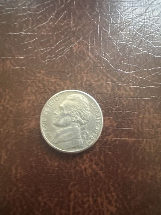 Монета продайотся