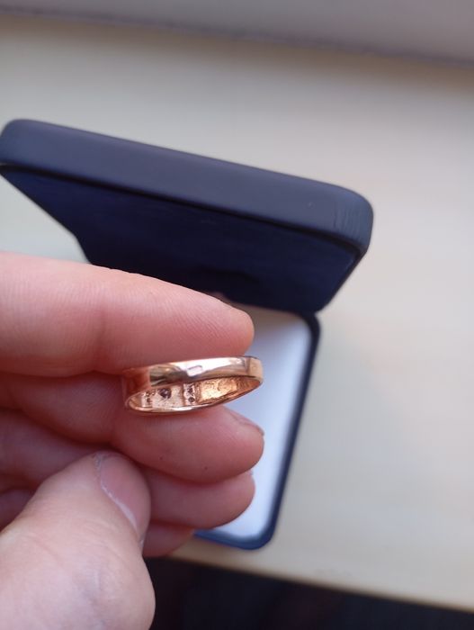 Золотое кольцо мужское 585