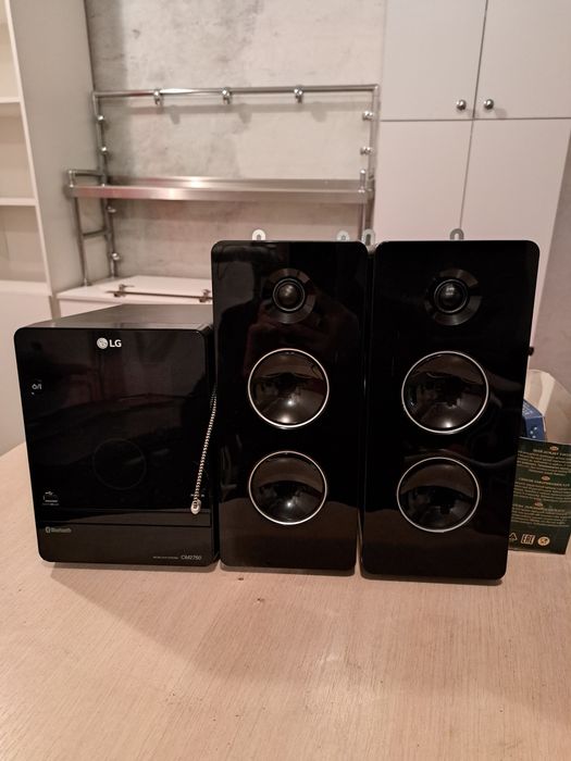 Продаётся муз центр