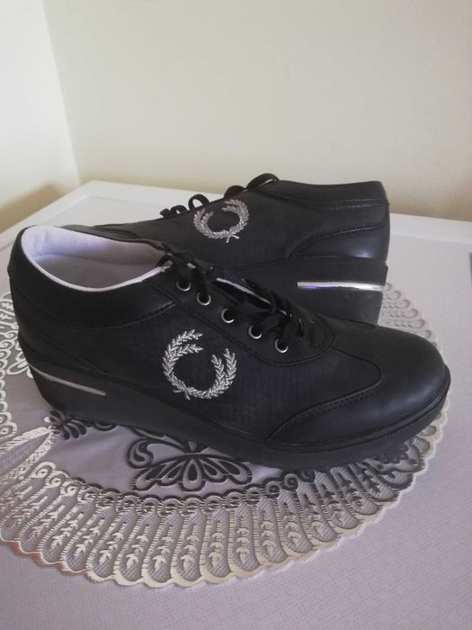 Дамски маратонки