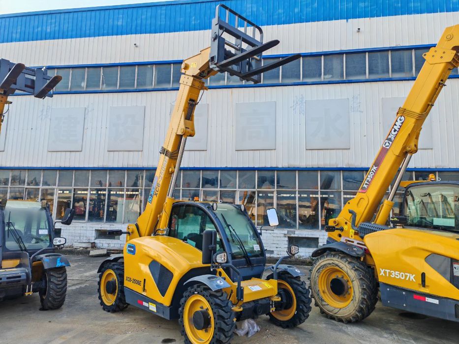 телескопический погрузчик