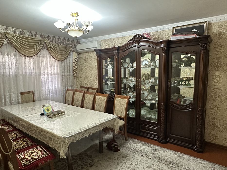 Продаётся квартира своя  Юнусабад 5кв  4 комнат