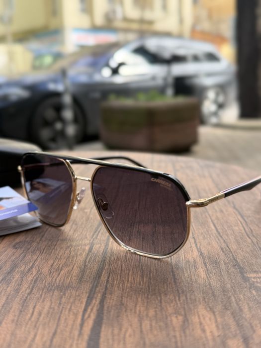 Очила Carrera чисто нови