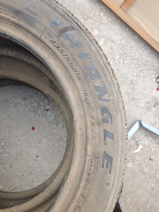 Продам шини р18 /235/ 55