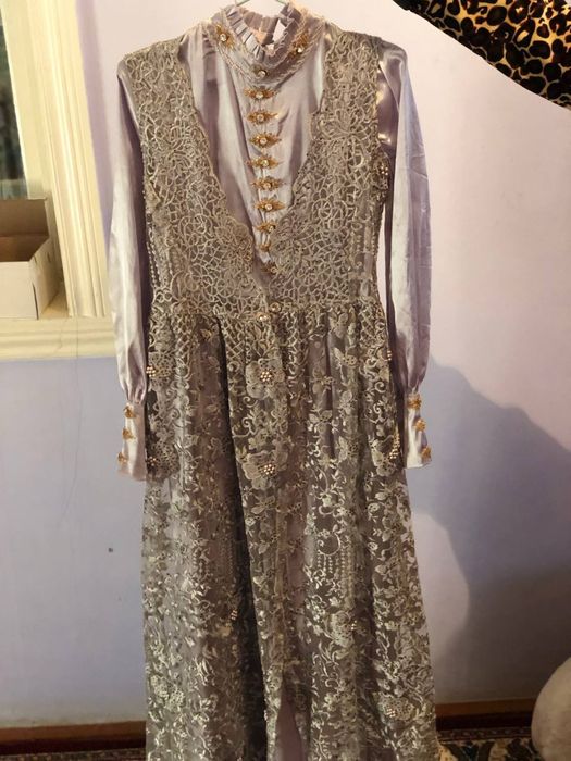 Kuylaklar holati yangi 1 oy kiyilgan xali koplari kiyilmaganxam.