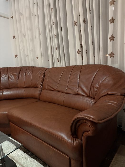 Coltar din piele maro extensibil