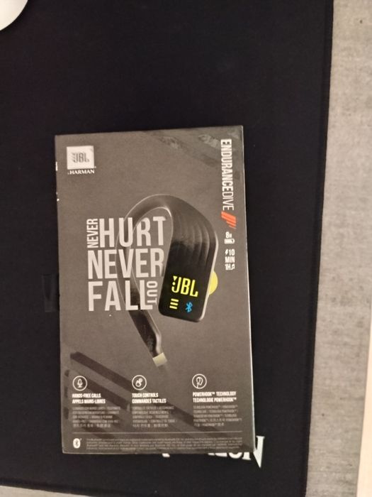 Casti JBL Endurance Dive