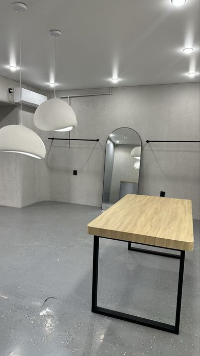 Выстовочные столы для иагазина