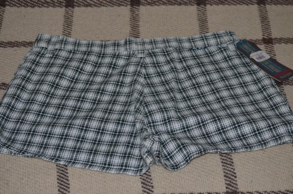 Pantaloni scurti dama AVERSE /blugi Italy S/M (44) / Jeans AVERSE