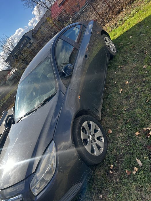 Dezmembrez opel insignia 2012 2,0 diesel