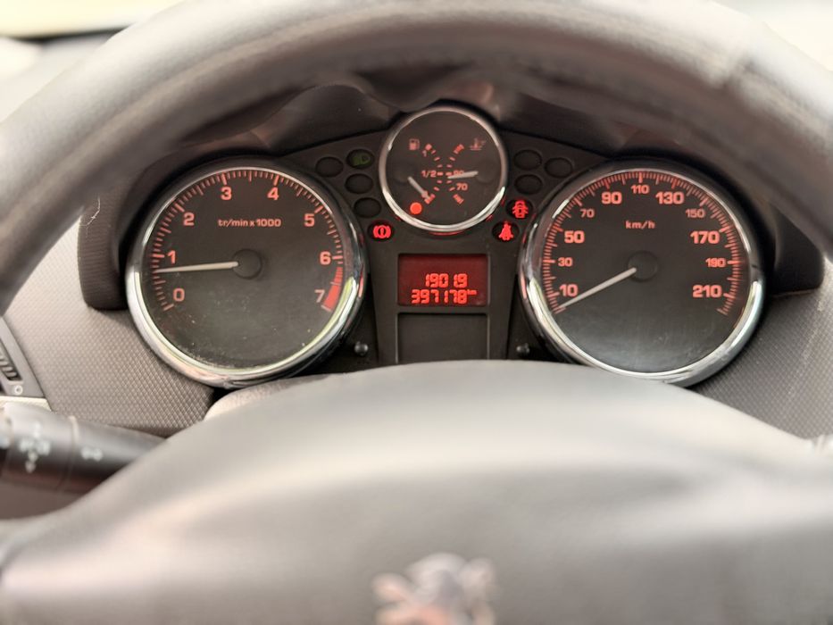 Peugeot 207 2007г. Бензин газ