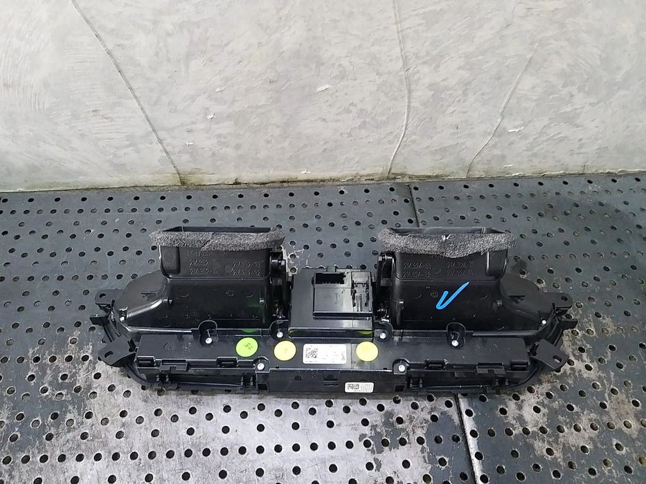 Panou comanda clima ac cu grile ventilatie aer bmw seria 1 f40 985539503 5hb01321946 bg985539503 21635211