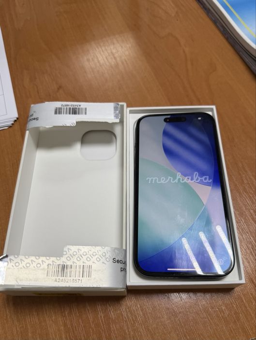Продам iPhone 15 128 гб