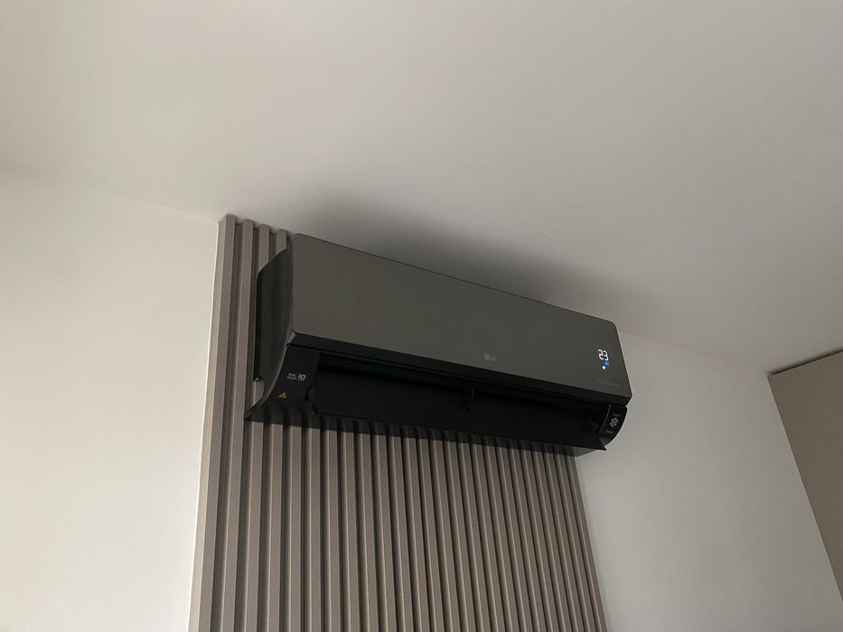 Aer conditionat LG aproape nou 12000 BTU