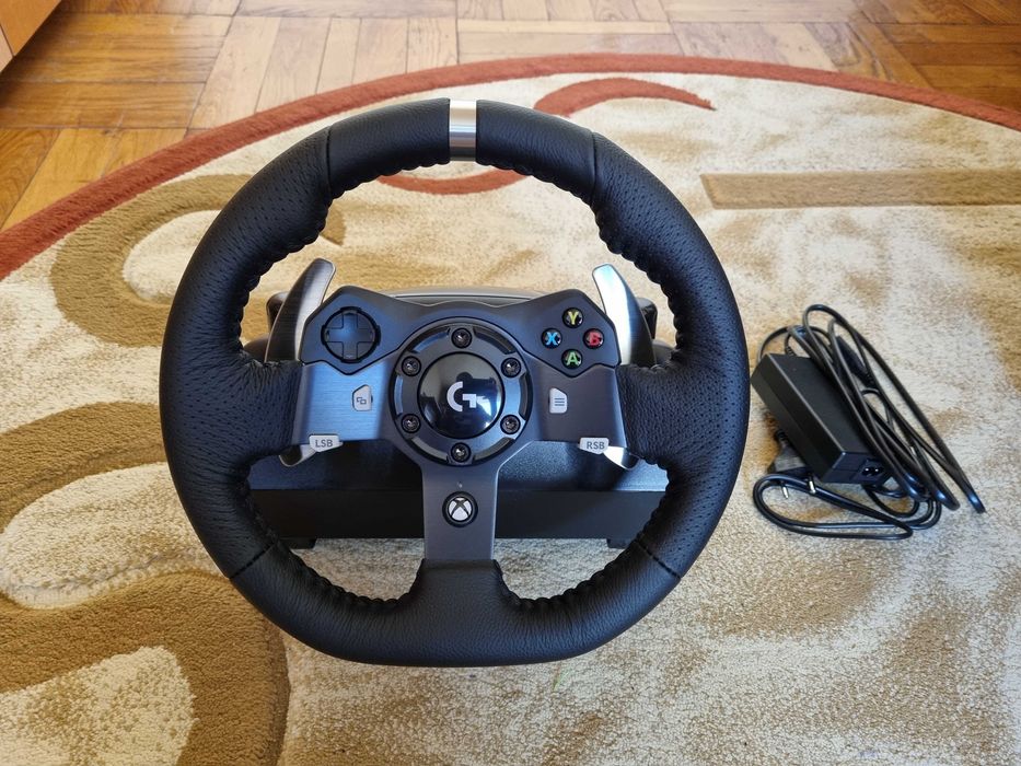 Volan Logitech G920 si pedale pentru Xbox si PC