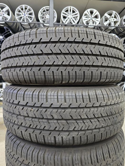4 Броя Бусови Гуми 215/60/17C Michelin 2x8mm 2x7mm 23dot