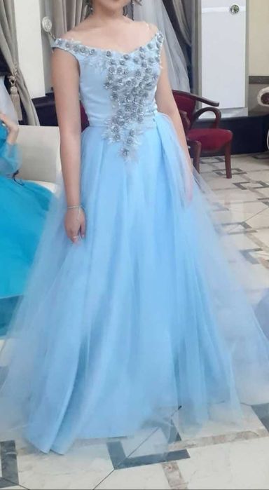 Продам платье выпускное вечернее