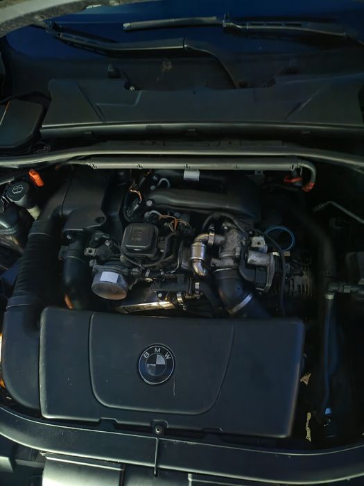 BMW 320D E90 în stare bună de funcționare