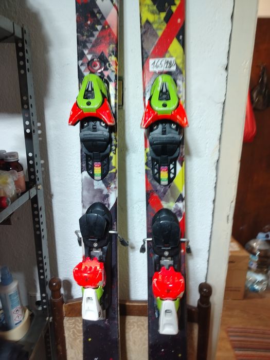 Ски с автомати за ФРИРАЙД