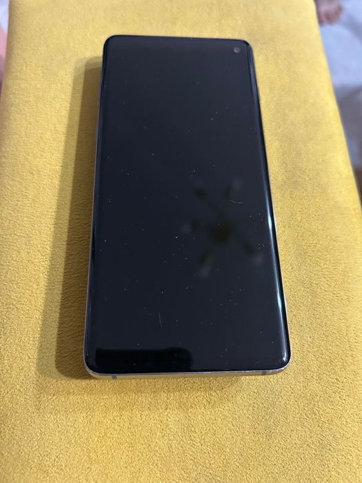 Самсунг с10 Samsung s10