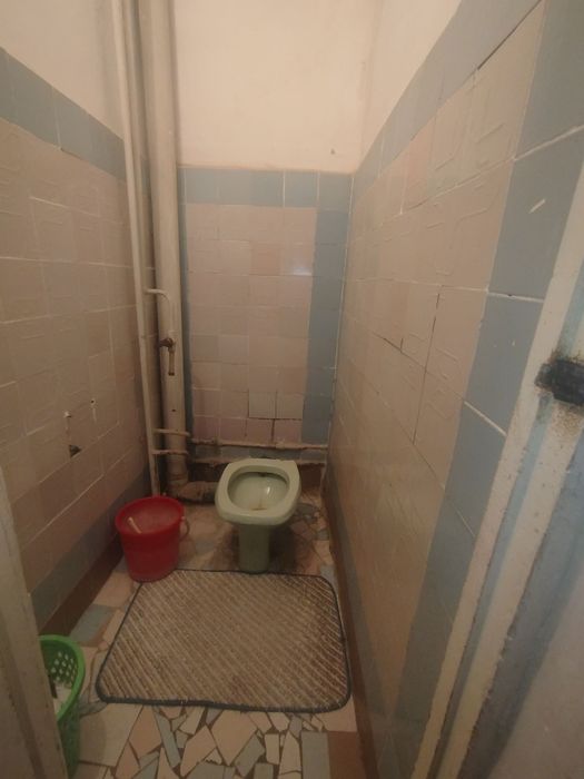 Uy sotiladi arzon narxda narxi kelishiladi