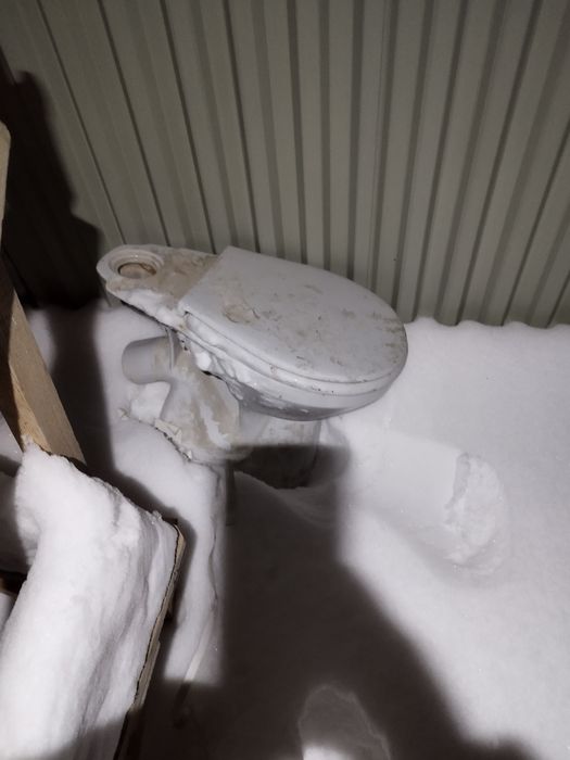 Унитаз для страйтелей