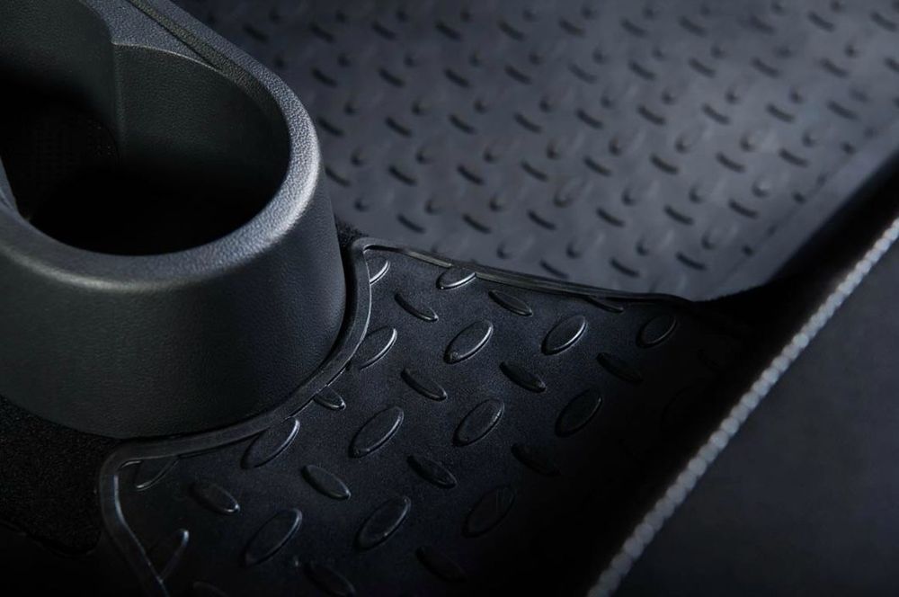 Продаются полики для салона