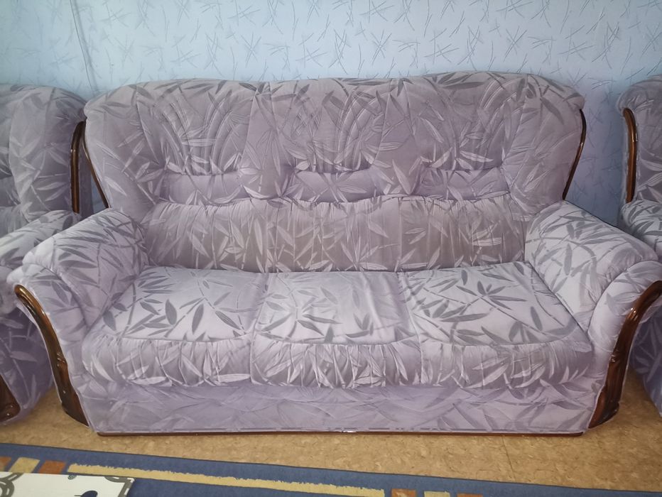 Диван-кровать + 2 кресла