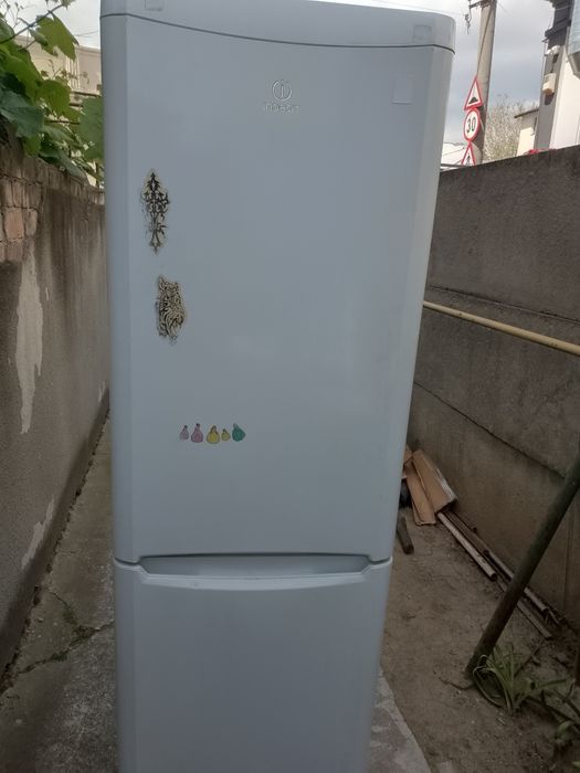 Combina frigorifica Indesit arctic Whirlpool