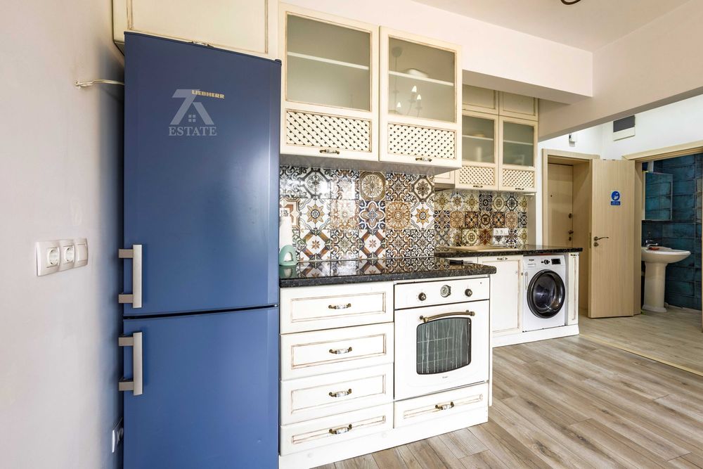 Дава се под наем Магазин в София, Център - 85 кв.м за 880 € - Снимка #4