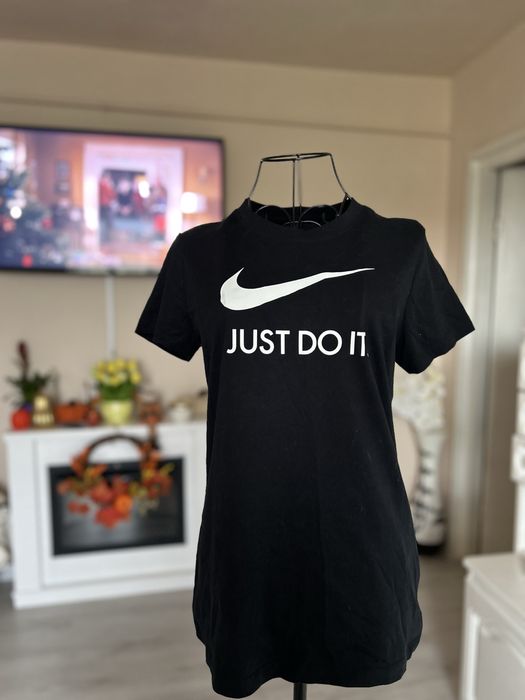 Tricou marimea M, Nike, nou