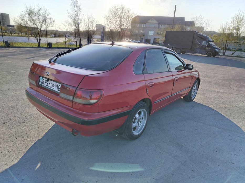 Продам тойота карина е