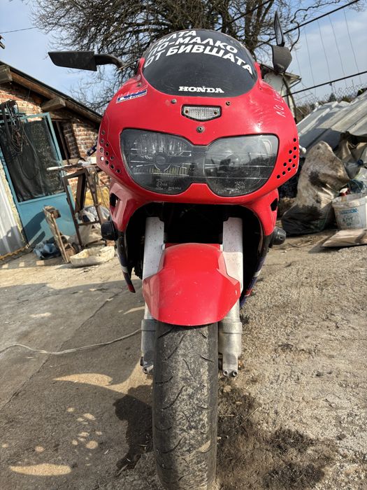 Хонда цбр 900 рр цял за части