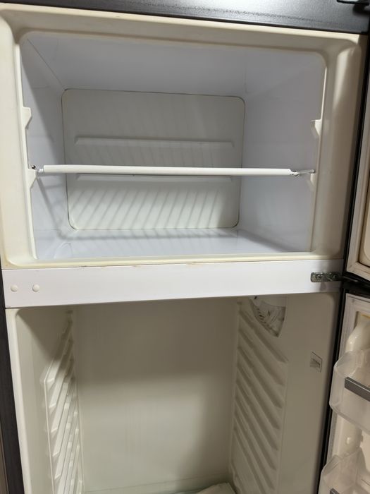 Холодилник VESTEL холати ва ишлаши яхши ,2012 йил