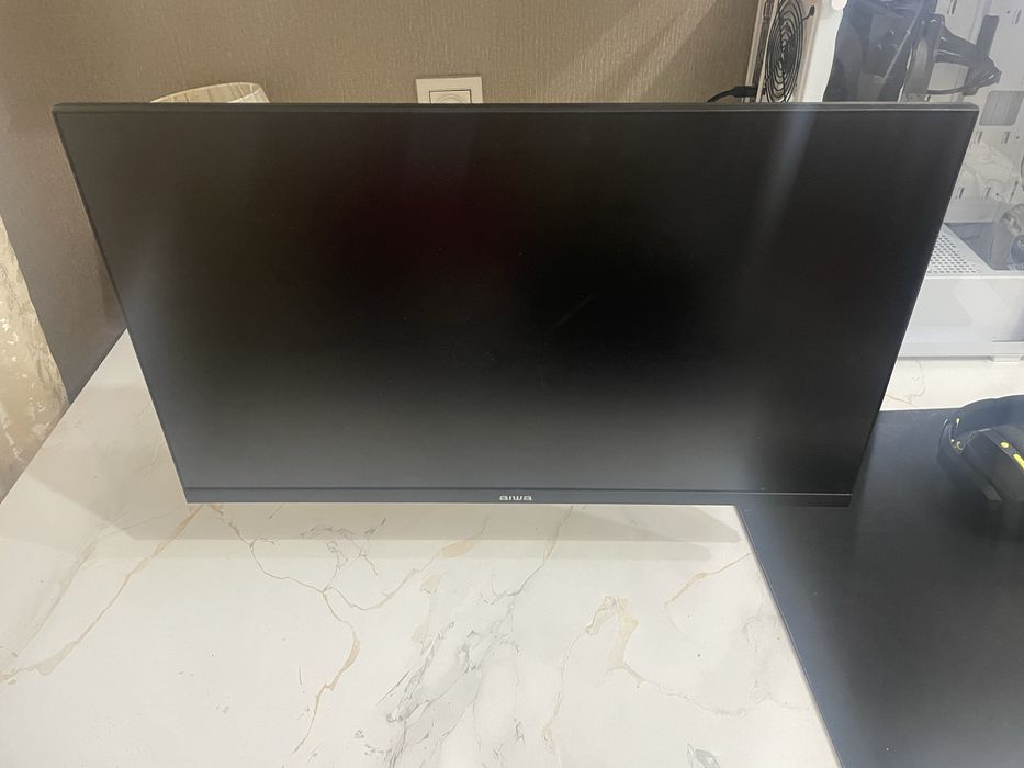 Монитор от Aiwa 180hz