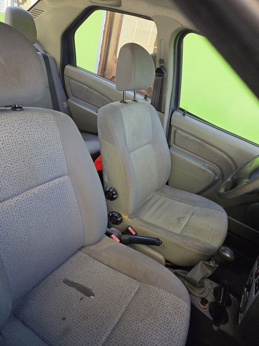 Dacia Logan 1.6 MPI Benzină, 2005, 136.722 km