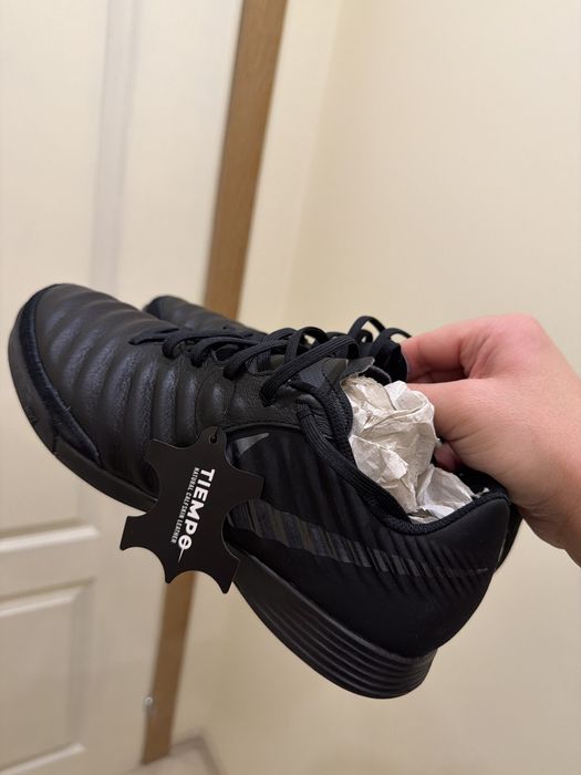 Маратонки кожени Nike