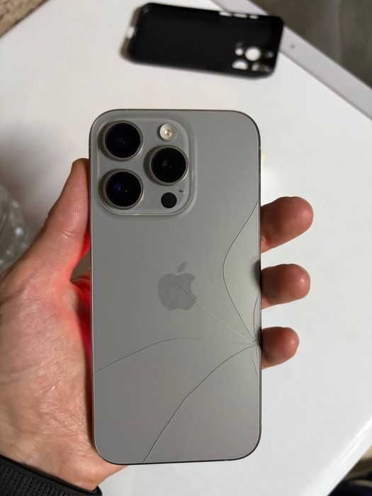 Iphone 15 pro natural titanium