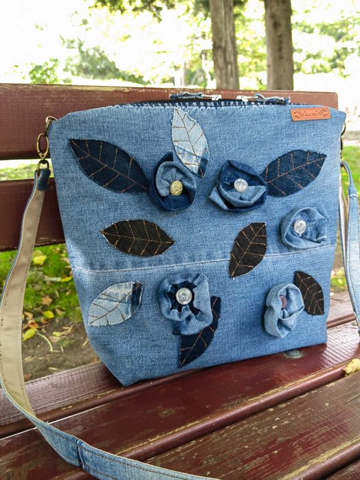 Дънкова чанта с дълга дръжка