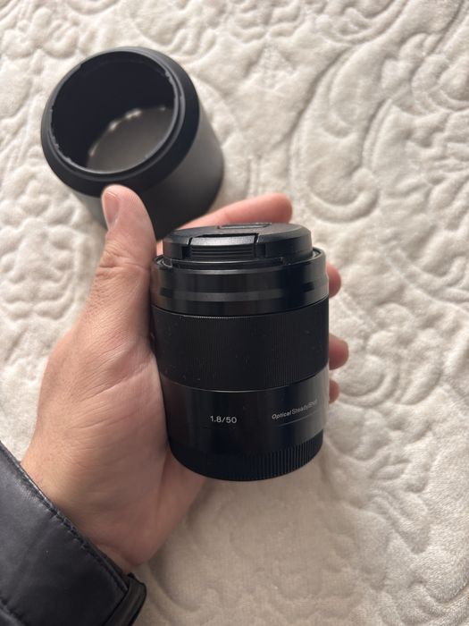 продам объектив сони 50мм 1.8