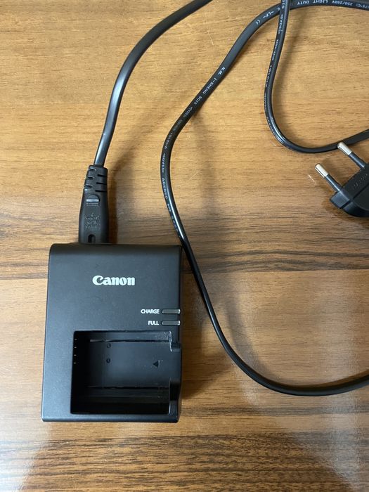 Canon eos D1300 Новый