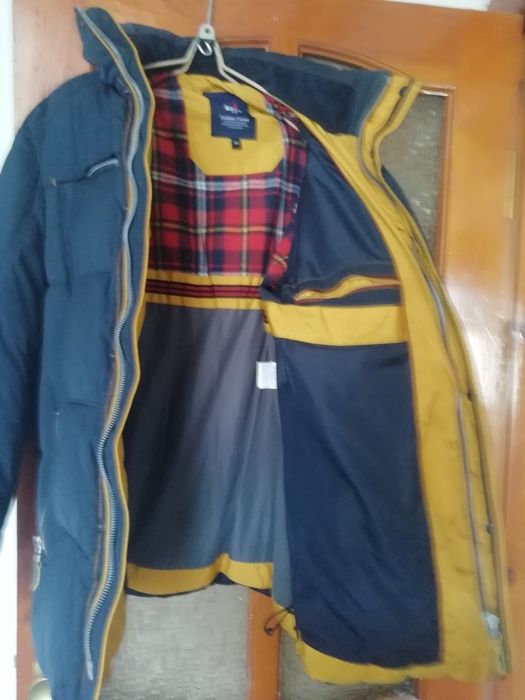 Продам мужской пуховик.