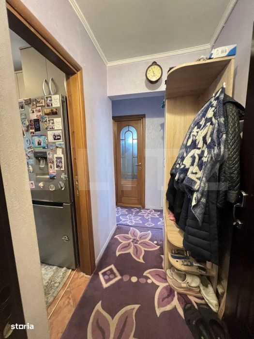 Apartament 5 camere, 2 bai, centrala proprie, cartier Obcini