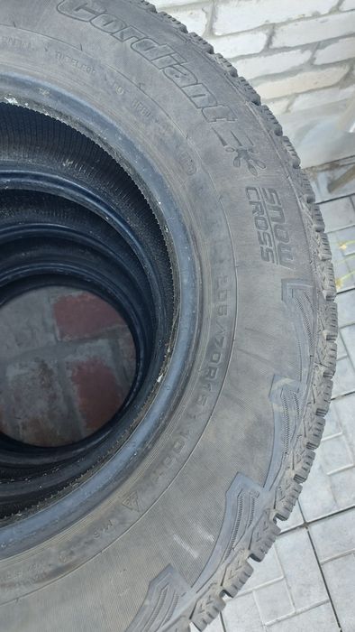 Шины комплект 205/70/R15