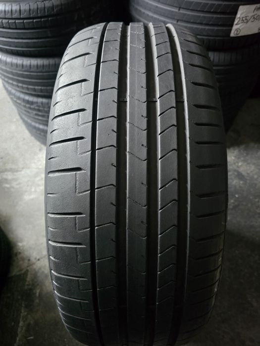 Pirelli 235/50 R19 99W vară