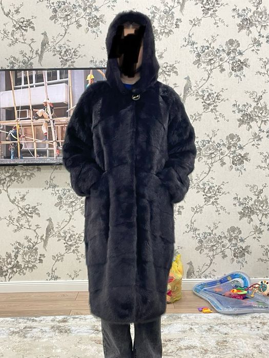 Продам ноковкю шубу