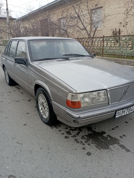 Вольво 1993 йилда ишлаб чикарилган,Бензин,пропан газда ишлайди,Яхши