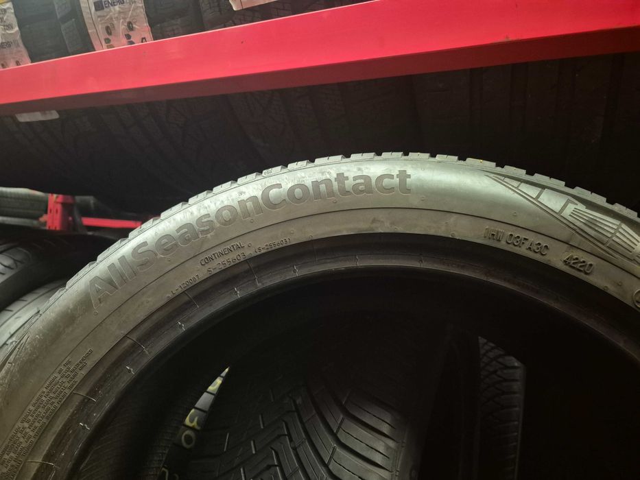 2 Anvelope VARA IARNA M+S 4 Sezoane - 235/50/19 103V - Continental AllSeasons Contact - CA NOI - DOT 2020 !