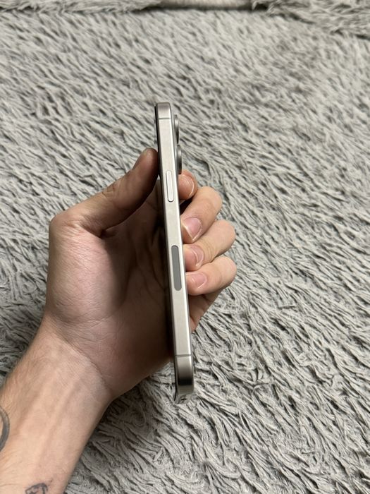 iPhone 15 Pro Max 512gb ESIM